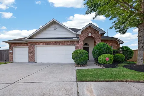 873 Grassy Knoll Trail La Marque TX 77568