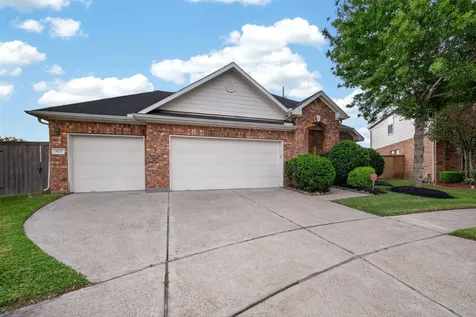 873 Grassy Knoll Trail La Marque TX 77568