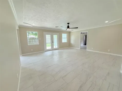 423 Baywood Street La Porte TX 77571
