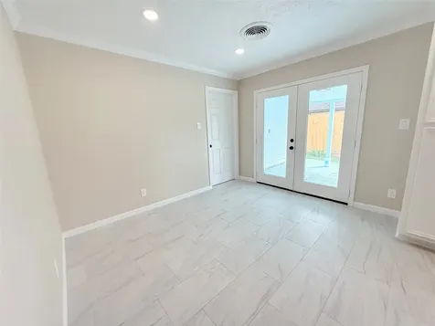 423 Baywood Street La Porte TX 77571
