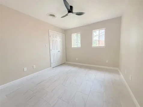 423 Baywood Street La Porte TX 77571