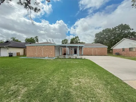 423 Baywood Street La Porte TX 77571