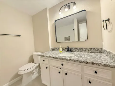 423 Baywood Street La Porte TX 77571