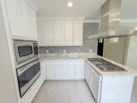 423 Baywood Street La Porte TX 77571