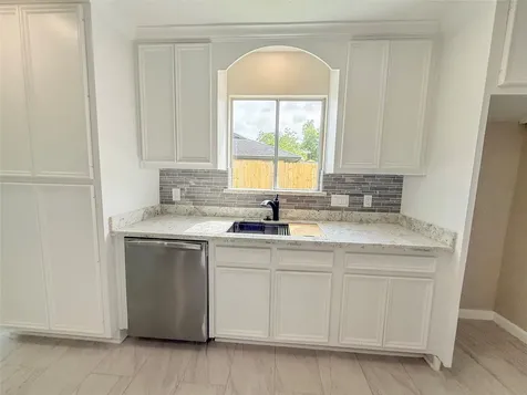423 Baywood Street La Porte TX 77571