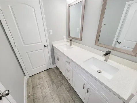 4514 Maggie Street B Houston TX 77051