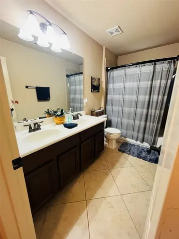 2106 Cambridge Bay Drive Pearland TX 77584