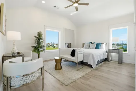 18 Blue Heron Circle Jamaica Beach TX 77554