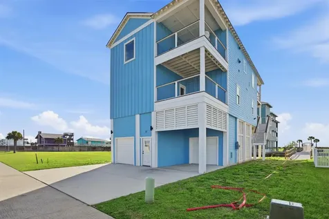 18 Blue Heron Circle Jamaica Beach TX 77554