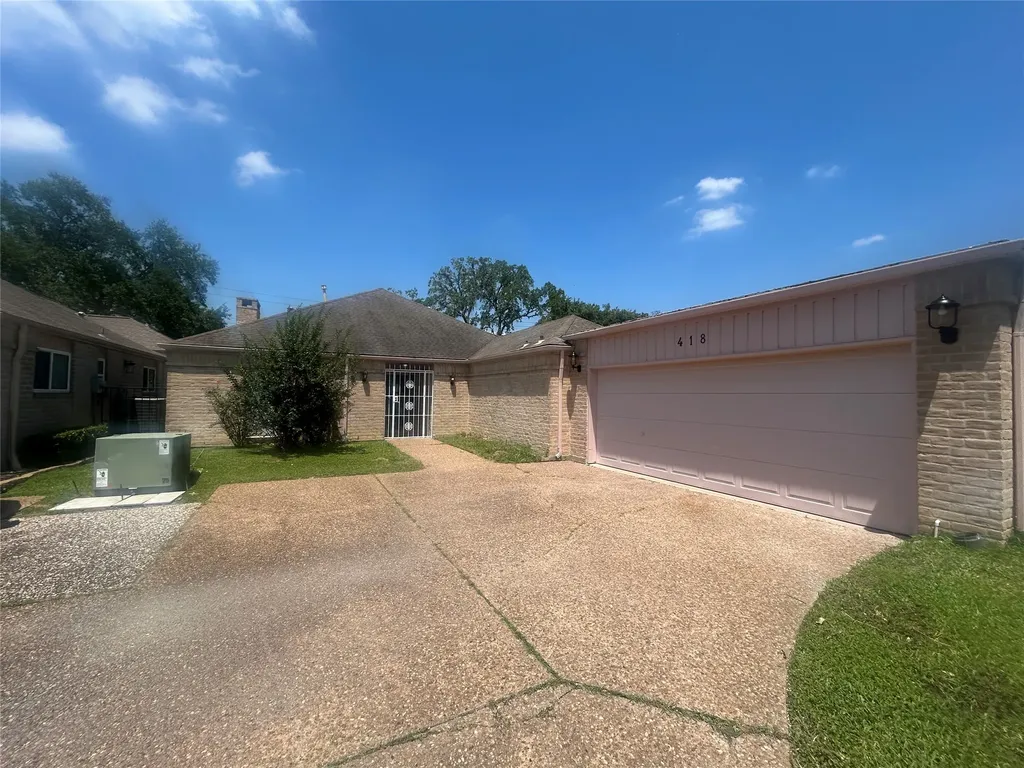 418 Fox Briar Lane Sugar Land TX 77478