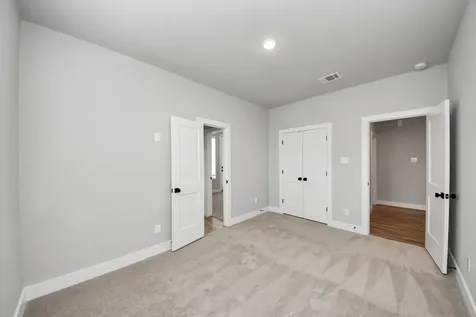 5811 Francis Oak Place Houston TX 77091