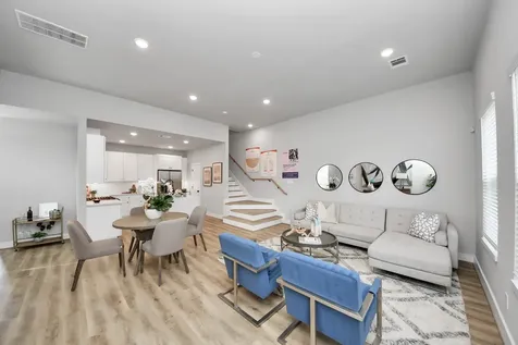 5811 Francis Oak Place Houston TX 77091