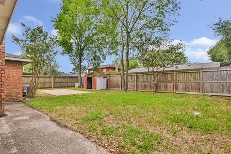 8415 Apothecary Lane Houston TX 77064