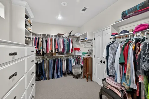 546 Meadowlark Lane Winnie TX 77665