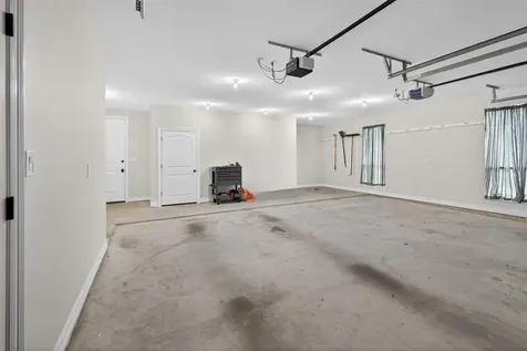 546 Meadowlark Lane Winnie TX 77665