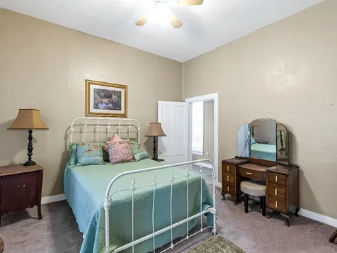 26 W Austin Street Bellville TX 77418