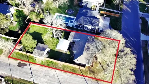 26 W Austin Street Bellville TX 77418