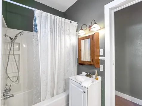 26 W Austin Street Bellville TX 77418