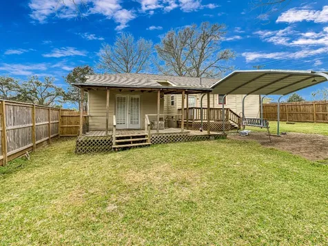 26 W Austin Street Bellville TX 77418