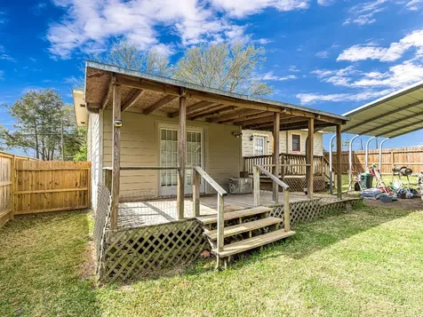 26 W Austin Street Bellville TX 77418