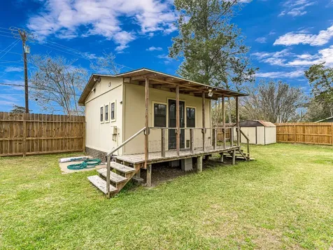 26 W Austin Street Bellville TX 77418