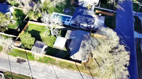 26 W Austin Street Bellville TX 77418