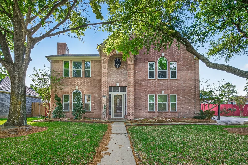 6710 Creek Village Drive Katy TX 77449