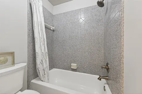 6710 Creek Village Drive Katy TX 77449
