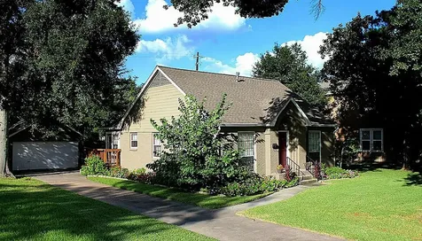 411 Graceland Street Houston TX 77009