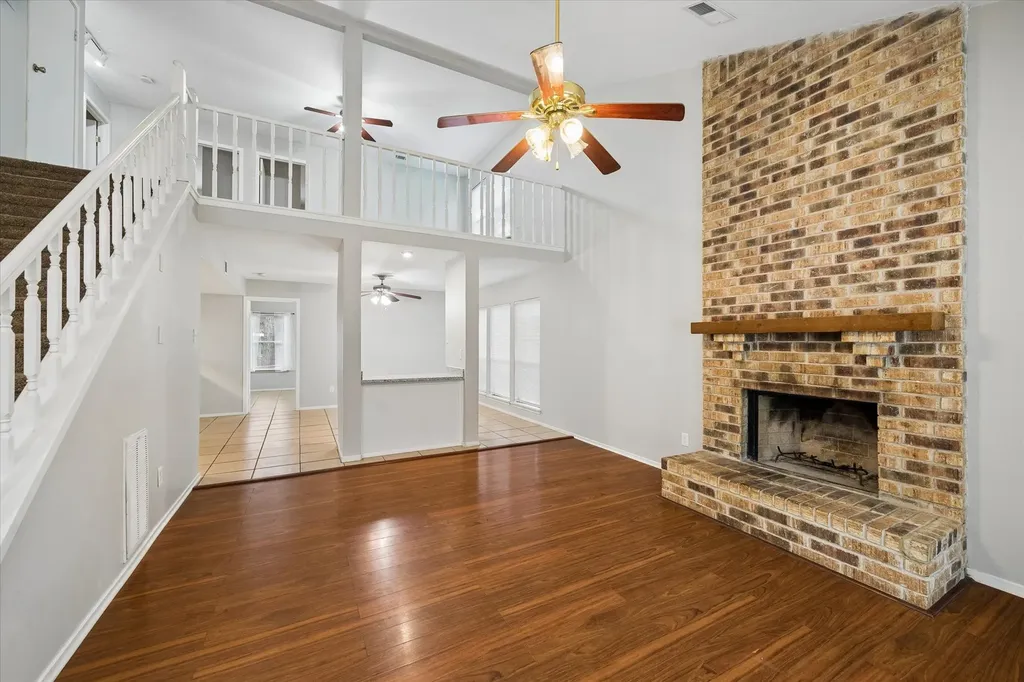 2 Goldthread Court The Woodlands TX 77381