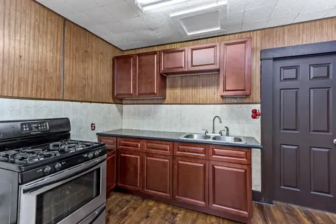 1027 13th Street Port Arthur TX 77640
