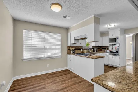 4801 Summer Lane Baytown TX 77521