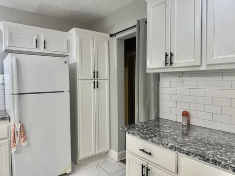 19 4th Avenue N Texas City TX 77590