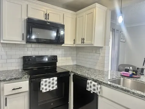19 4th Avenue N Texas City TX 77590