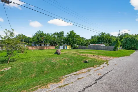 608 Maiden Lane Richmond TX 77469