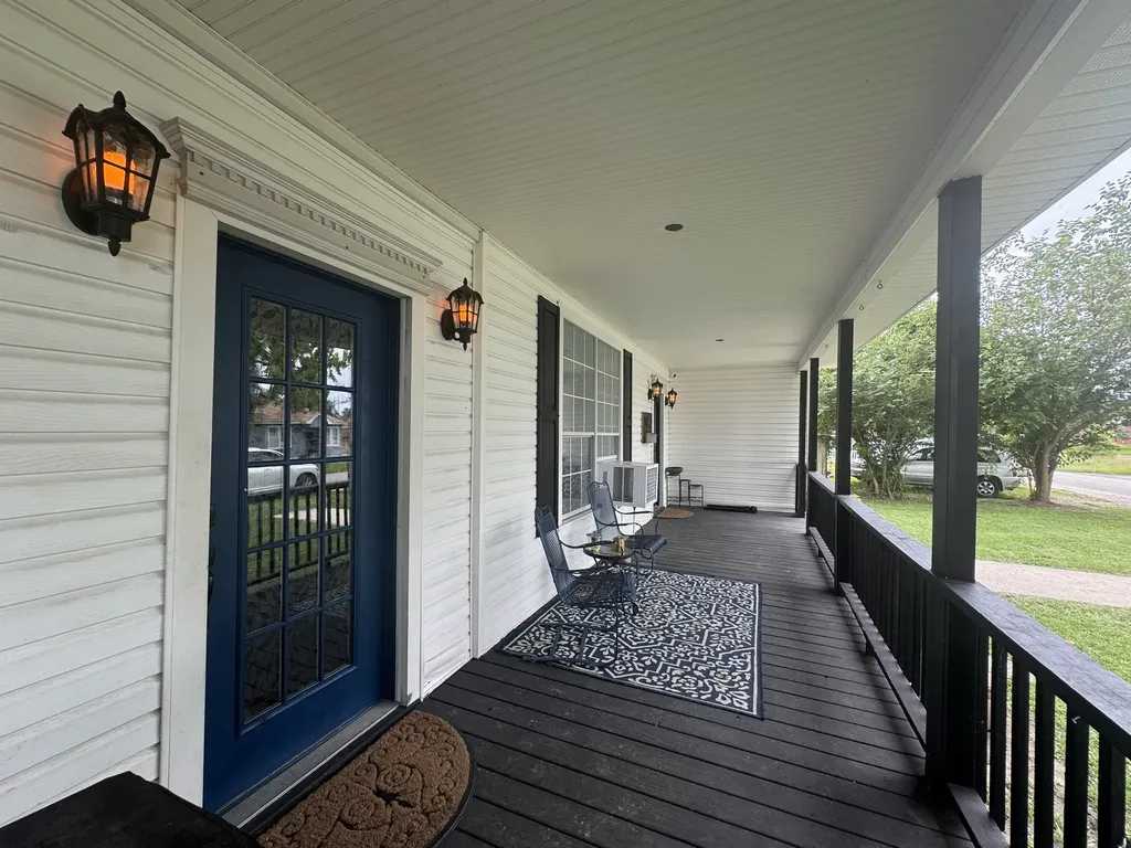 505 N 6th Street Silsbee TX 77656