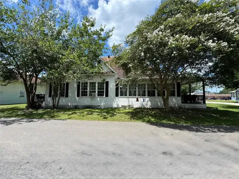 505 N 6th Street Silsbee TX 77656