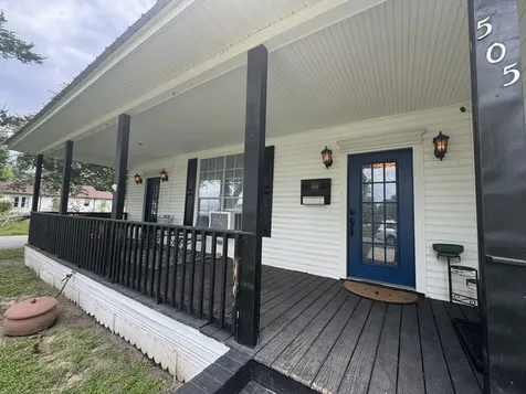 505 N 6th Street Silsbee TX 77656