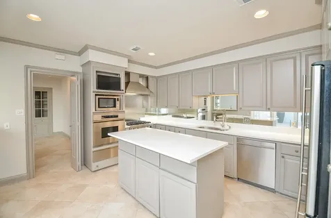 6 River Hollow Lane Houston TX 77027