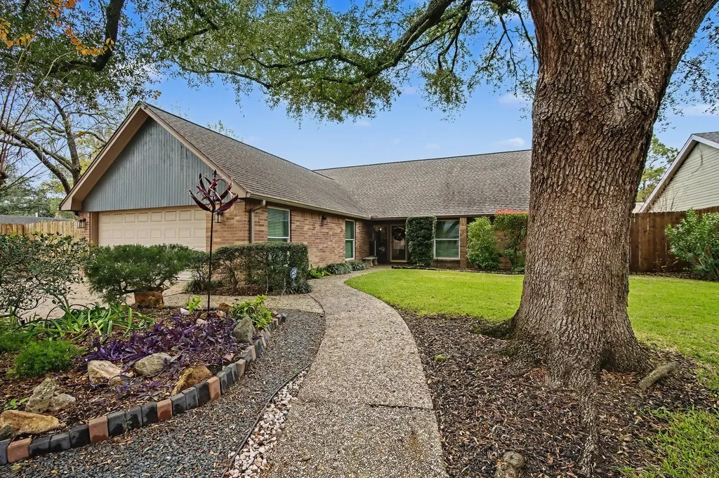 2903 Fontana Drive Houston TX 77043