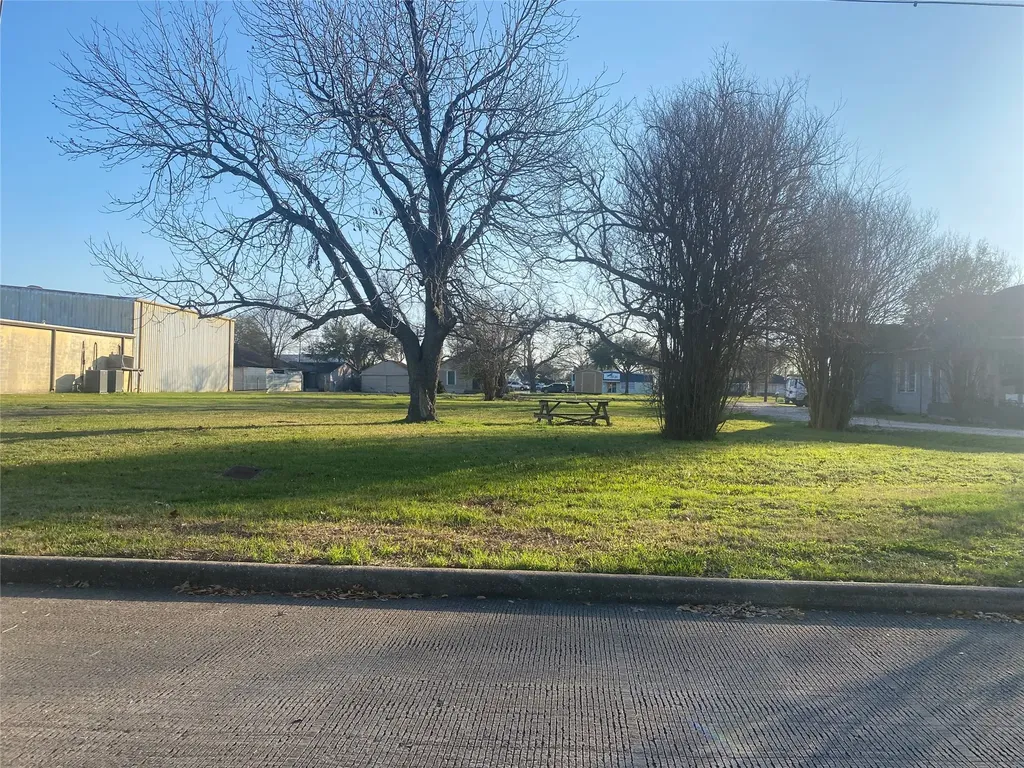 3015 N Main Street Stafford TX 77477
