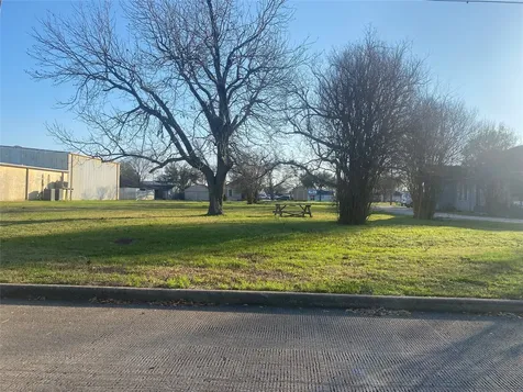 3015 N Main Street Stafford TX 77477