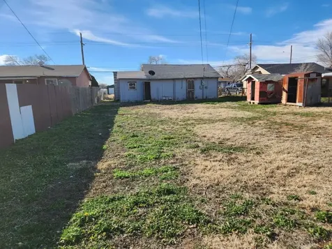 203 Pecan Street Levelland TX 79336
