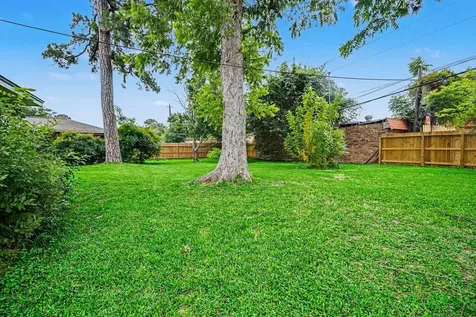 2208 Wyoming Street Baytown TX 77520