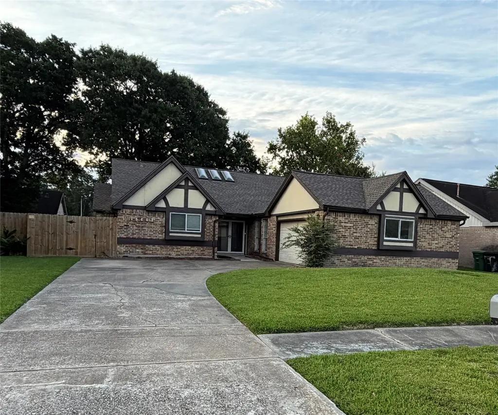 15443 Peermont Street Houston TX 77062
