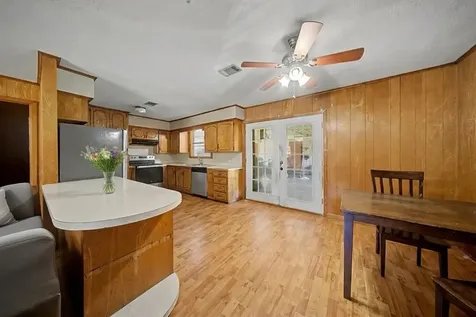 1195 Us Highway 96 N Pineland TX 75968