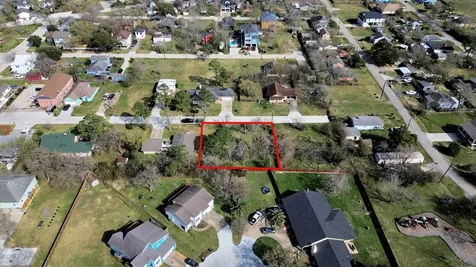 3122 & 3124 Carlisle Street La Porte TX 77571