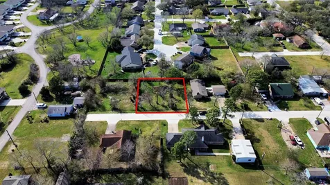 3122 & 3124 Carlisle Street La Porte TX 77571
