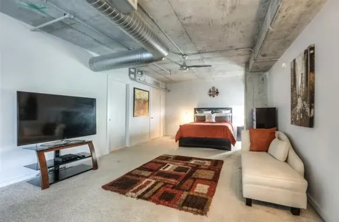 2000 Bagby Street 7423 Houston TX 77002