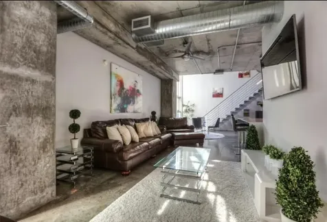 2000 Bagby Street 7423 Houston TX 77002